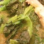 ラーメン 洞くつ家 - ほうれん草。