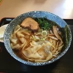 朝日屋 - ワンタン中華そば