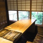 Mitsu Yasu - 奥のテーブル席