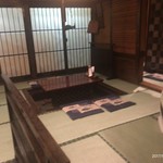 郷土料理 炉ばた 俺ん家 - 座敷もあります。