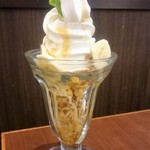 サンマルクカフェ - キャラメルバナナパフェ 390円税抜