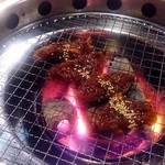 全品298円 焼肉 食肉卸 卸や 肉八 - 