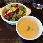 Sutekihausutera - サラダとスープ