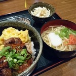 まーちゃん食堂 - 炙りソーキ丼にソーキそば(小)