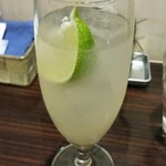 イーマサラ - 自家製ジンジャーモスコミュール。