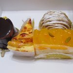 ブールドゥ・ネージュ - テークアウトのケーキ４種