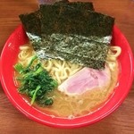 武蔵家 - ラーメン650円麺硬め。