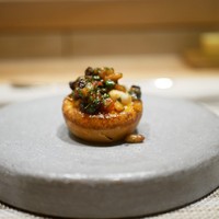 SUGALABO - 白子のキッシュ チョリソーと果物のバター炒めソース