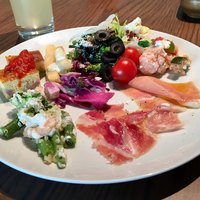 The Living Room with SKY BAR - ランチビュッフェ♬