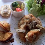 ヒヤシンスカフェ - 若鶏のコンフィ（ランチプレート）