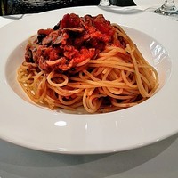 イル・ジャルディーノ - 鰹と茸のトマトソース