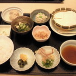 Washoku Tachibana - 京・北野　湯豆腐（とうふ）御膳