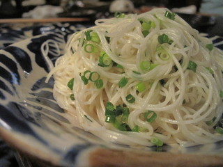 Tsumamigui - 麺