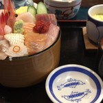 鮨の錦 - 特盛生ちらし 900円(ランチ限定10食)