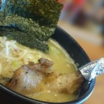 白樺山荘 - 本店限定【濃厚鶏塩らーめん 800円】無料茹で玉子入