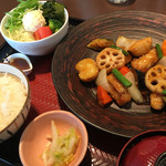 大戸屋 - 真だらと野菜の黒酢あん定食 881円