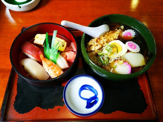 向藤食堂 - 日本五目寿司セット ￥1300