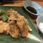 心斎橋神楽 - カキフライでかっ！