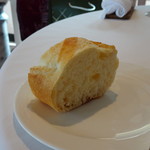 レストラン・モリエール - ◆パン・・これ美味しい。追加可能。