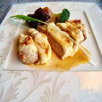 R restaurant & bar - 