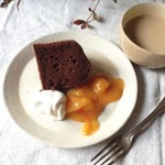 スノウドロップ - ビターチョコに柿のソース添え（デザートは日替わり）
