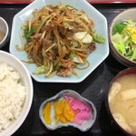 食事処 ときわ - 日替わり「牛肉スタミナ炒め」550円