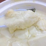 食事処 ときわ - 揚げも煮込まれてます