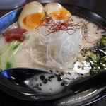 パイタンラーメン キャトル 鷹匠 - キャトルラーメン＋大盛＋味付け玉子