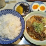 おふくろ味処みや川 - 牛肉豆腐定食 ７５０円(税込)(2017年11月20日撮影)