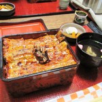 鰻料理　うな富 - 特製うな重。6500円