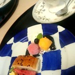 西洋料理 萬吉 - 鮮やかなお皿のデザート(´Д｀)