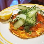 76738942 - スプリングオニオンパンケーキ