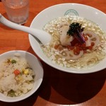 麺屋 六感堂 - 帆立づくし蕎麦（某日限定）＋帆立のピラフ（チャコ飯）