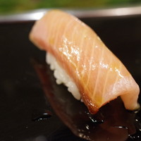 金寿司 - 鰤