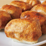 ホワイトギョーザ サガノ家 - 料理写真:サガノ家の一番人気焼き餃子!