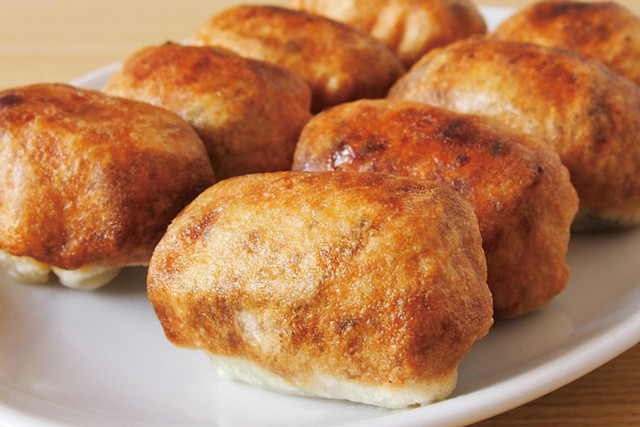 ホワイトギョーザ サガノ家 名取 | 宮城の人気餃子専門店