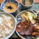 牛たんと和牛焼き青葉 玉川髙島屋S・C店 - 天地真理郎(C)