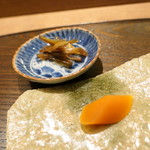 虎白 - カラスミとわさびの茎