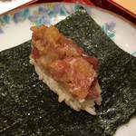 銀座 しのはら - 鮪とベッタラ漬けの手巻き