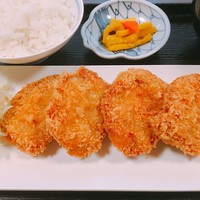 ヘレひとくちカツ定食