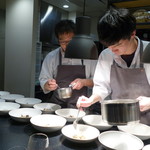 セララバアド - 盛り付け中