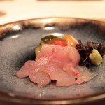 ミクニ - 鳥取境港 甘鯛のカルパッチョ オーガニックピクルス添え