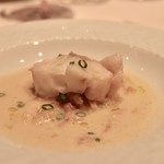 ミクニ - 境港クエの蒸し焼き オーガニックキャベツのエチュベ そのキュイソンソース