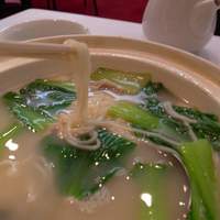 新橋亭 - 鶏そば土鍋煮込み麺