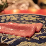 にくの匠 三芳 - タンの薄造り昆布しめ