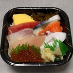 海鮮組 - 海鮮丼（540円）