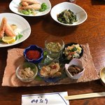 川なり - 2160円コース①前菜6皿・サーモンハラス揚げ・おみ漬け