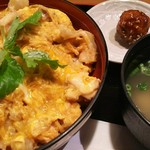 鶏三和 - 名古屋コーチンの親子丼(171111)