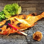 小魚料理 とみ助 - キンキの塩焼きです。立派な魚体に感動‼︎
