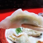 新ちゃん - 水ぎょうざ　ぎょうざリフト